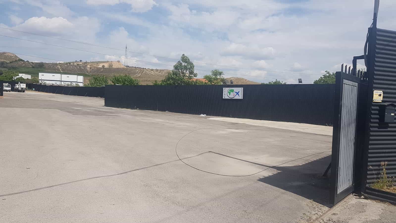 Parking Park Sansecar zadaszony zdjęcie 5